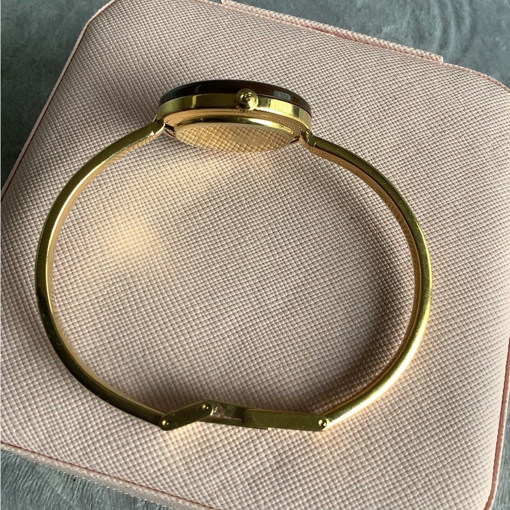 GUCCI bangle watch with set of bezels🧡🤍💙❤️ - Picture 5 of 7